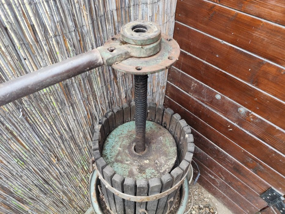 Presa pentru struguri