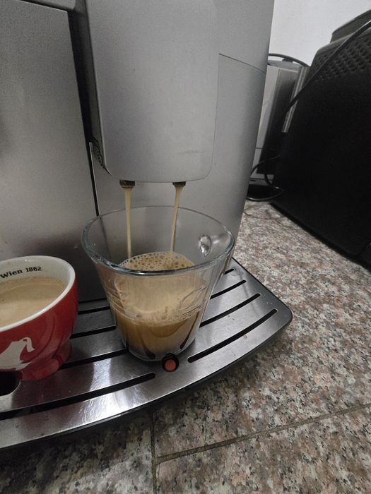 Кафемашина Saeco Intuita