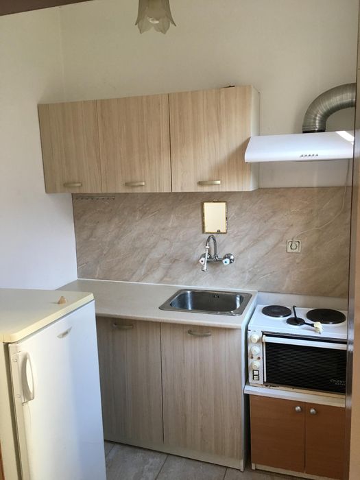 Дава се под наем Едностаен апартамент в Пловдив, Кючук Париж - 36 кв.м за 229.5 € - Снимка #2