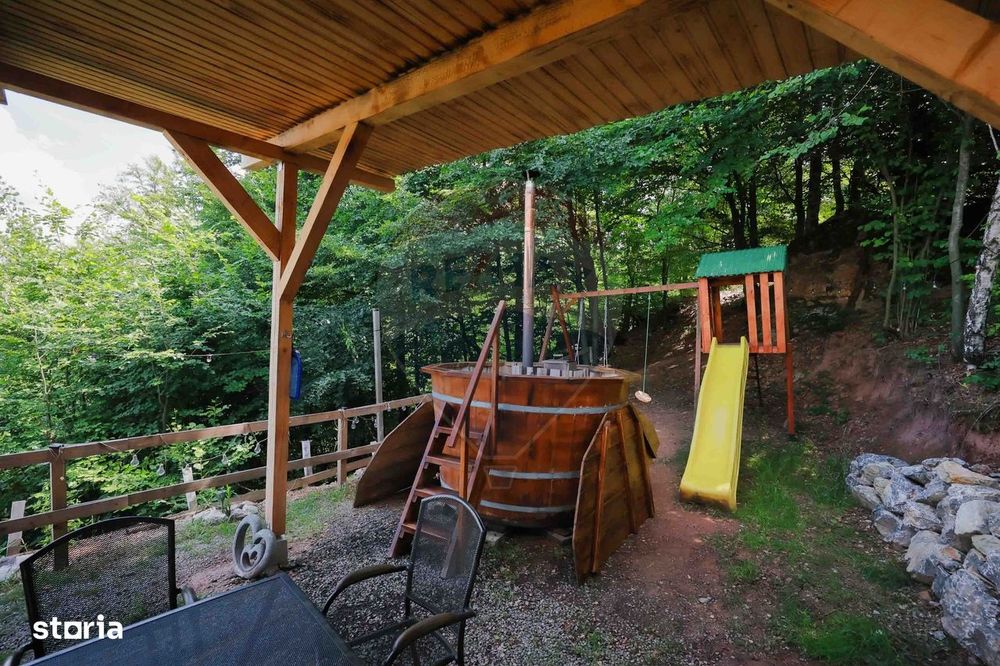 Cabană A-frame, Damiș, Bratca, Afacere la cheie De Vânzare