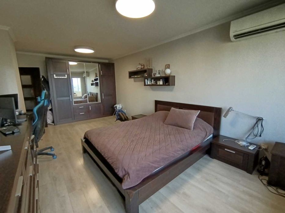 Продава се Двустаен апартамент в Варна, Бриз - 64 кв.м за 2422 €/кв.м - Снимка #7