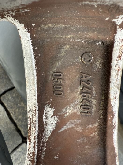 Mercedes A B C класа комплект с гуми 250лв