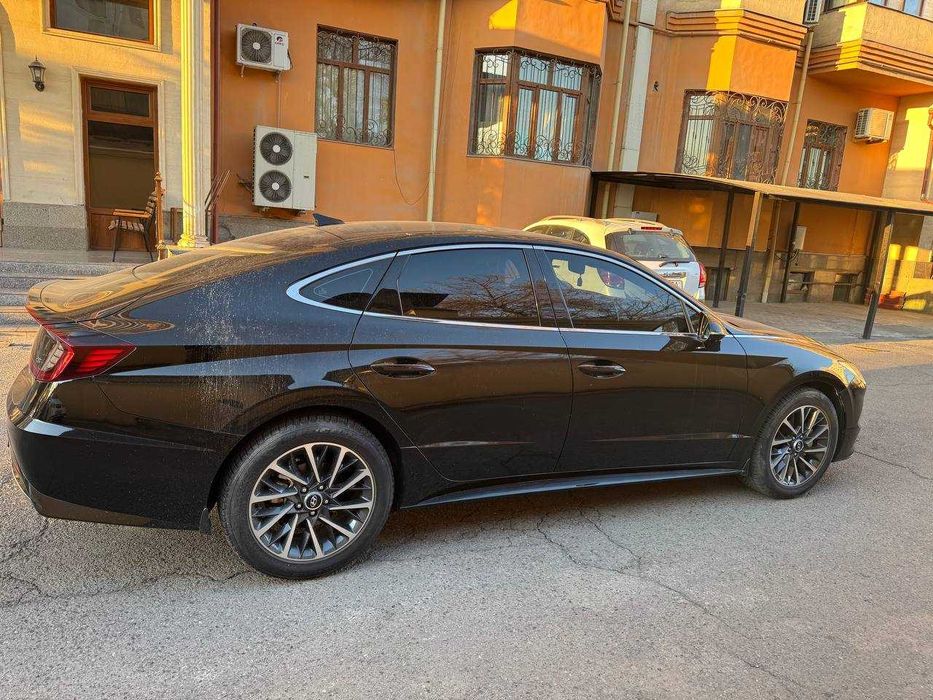 Hyundai Sonata 2020 - 2.5L 25000$