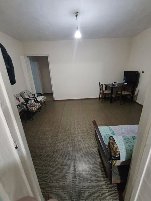 СРОЧНО !Продаётся 3-х комнатная квартира Чамбил 1/3