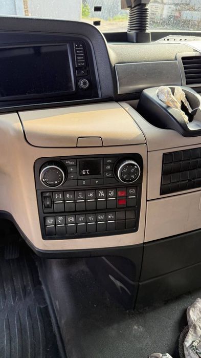 Тегач MAN TGX 500
2017 йил
Холати ало
Балонлари 70-90%
Юргани 970300