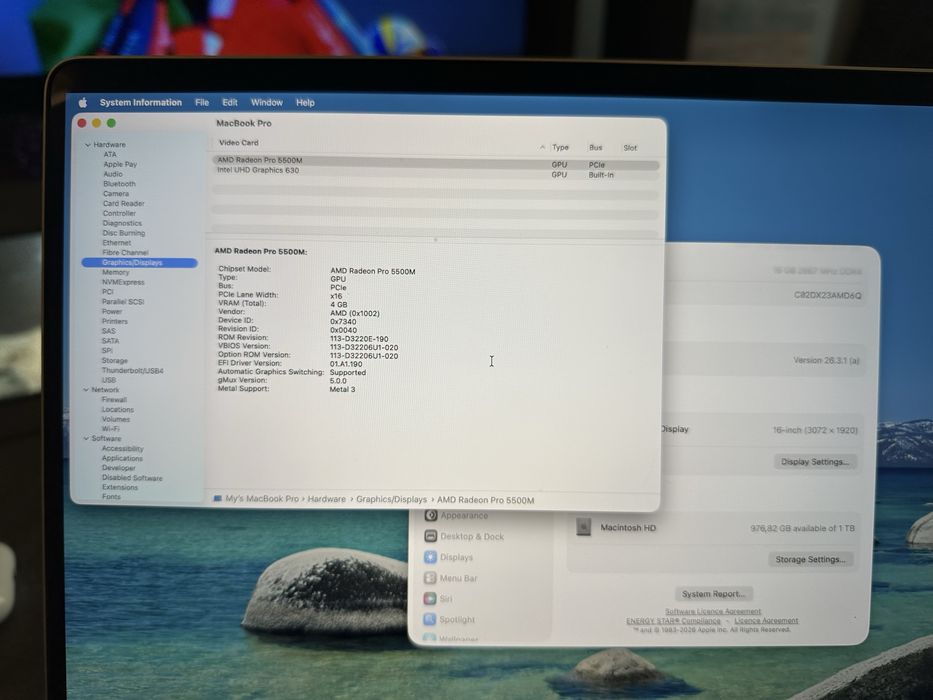 Laptop MacBook Pro 2.3 ghz Intel i9 16 gb 2667 mhz ddr  4 1TB stocare