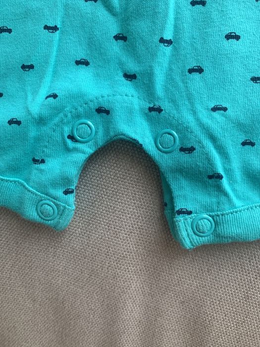 Летен ромпър Carter’s 9м НОВ с етикет