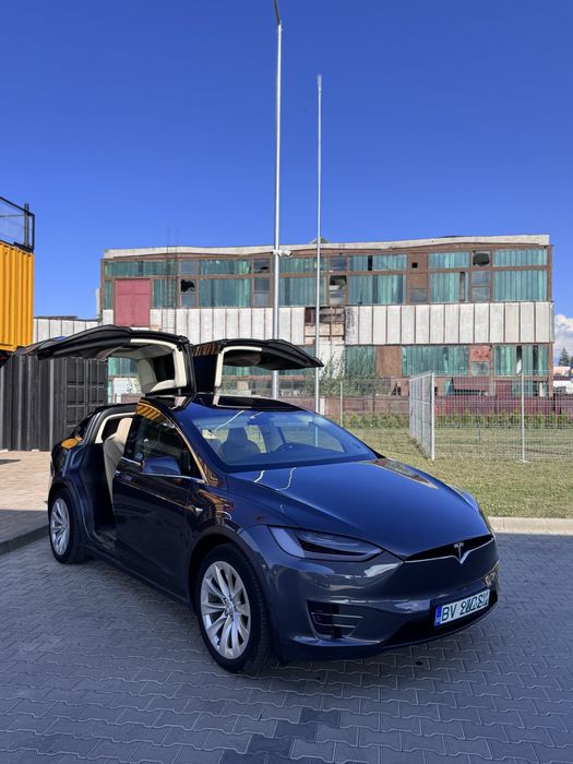 Tesla Model X 75D/6 Locuri / 95.000 km / Schimb / Variante
