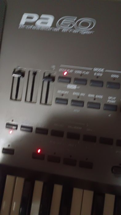 Korg pa 60 sotiladi