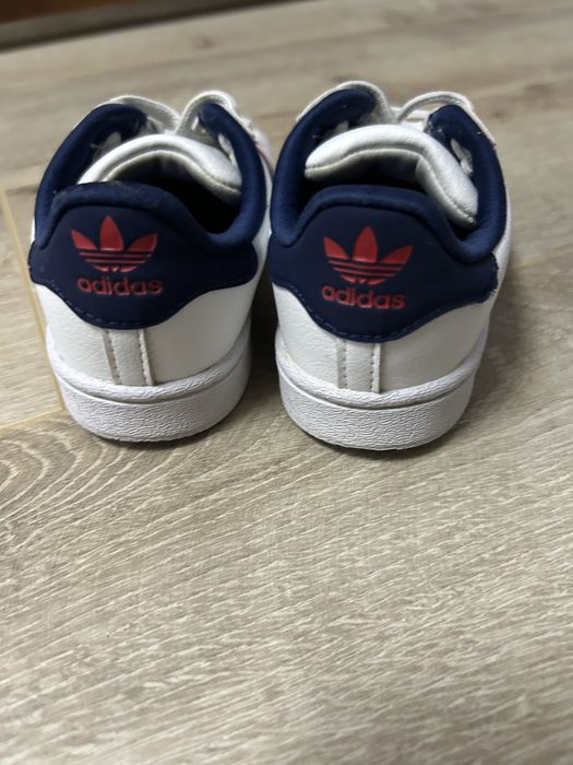 Adidas Superstar marimea 25