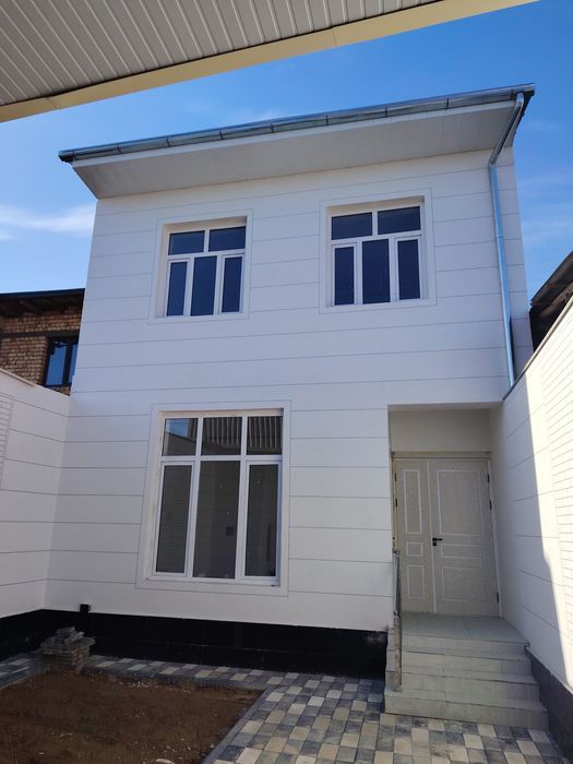 Uy sotiladi 1 ,5 sotik tayor uy piwgan giwdan qurilgan Onqorgan da