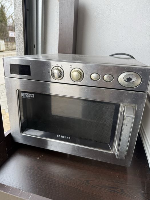 Samsung 1850w CM1919 Професионална микровълнова фурна