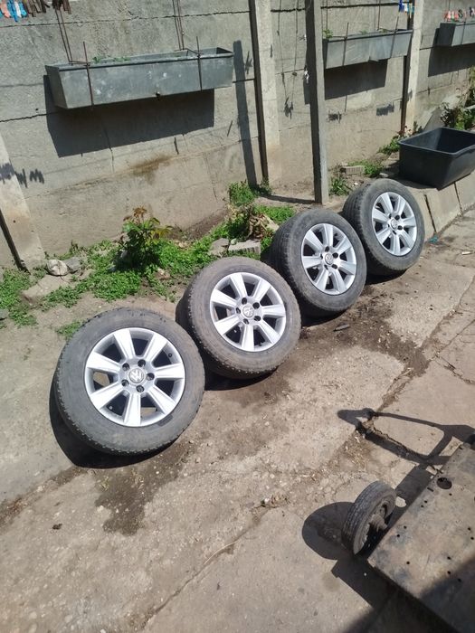 Vând genti  aliaj pentru T5  R16