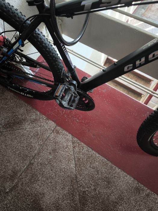 Vând bicicleta profesionala cu toți nunckhe prof de 29 inch