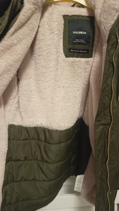 Яке зимно/дебело pull and bear.