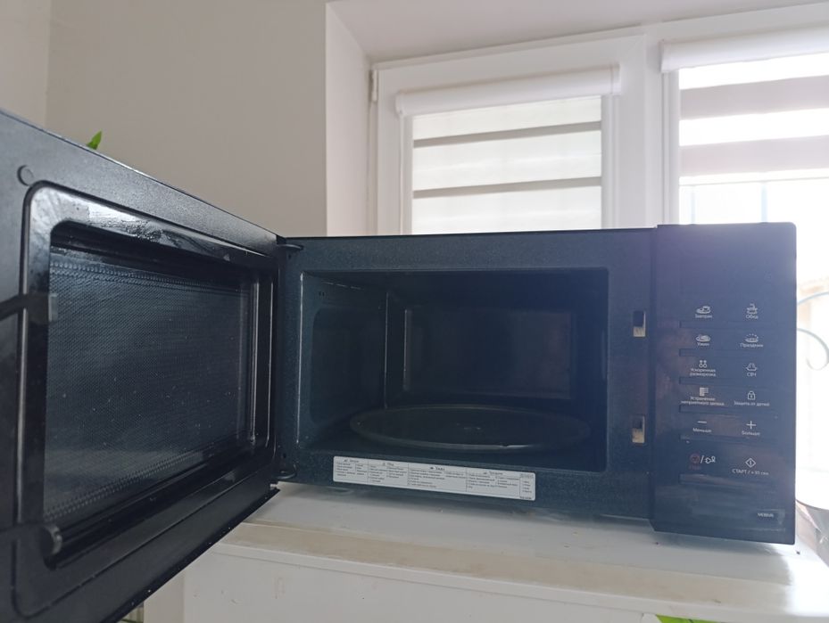 Продается микроволновка Samsung