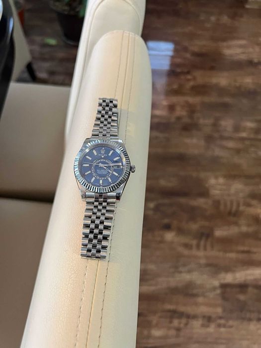 Ceas tip Rolex Sky-Dweller – design premium,cadran albastru,copie 1:1