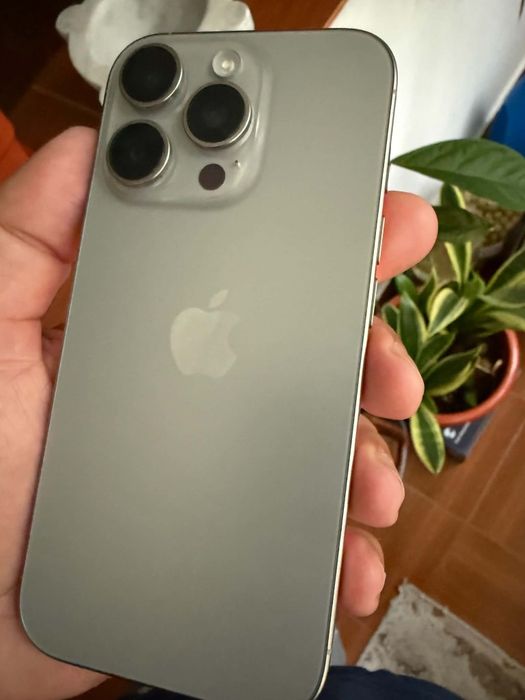 Vand/schimb iPhone 16 Pro...impecabil