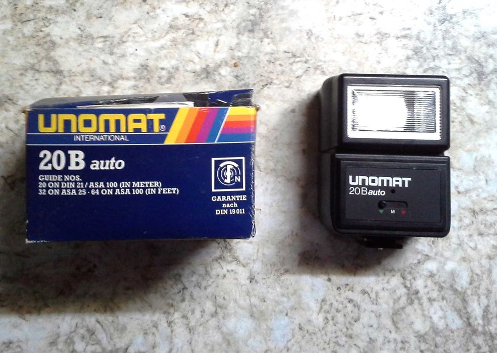 Фотоапарат Вилия + светкавица Уномат