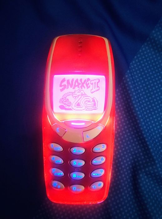 Nokia 3310  cu leduri schimbate ( decodat, baterie Nou nouță)