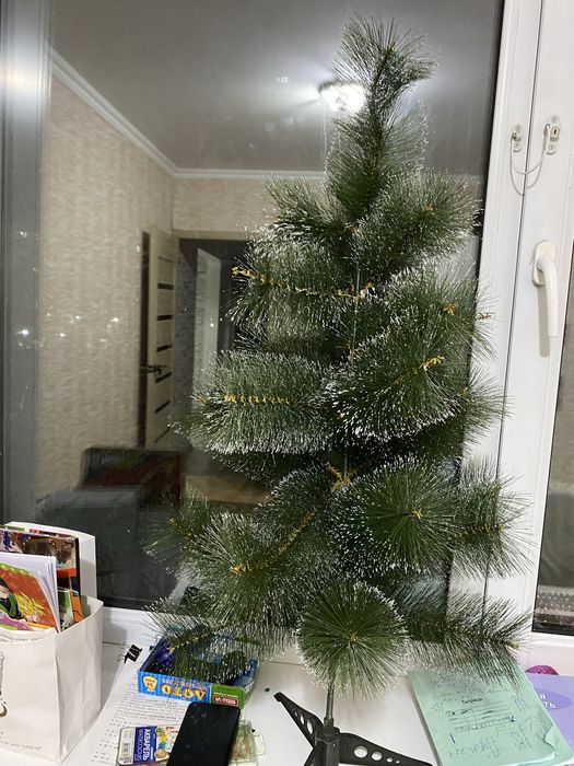 Ёлка новая размер 90 см
