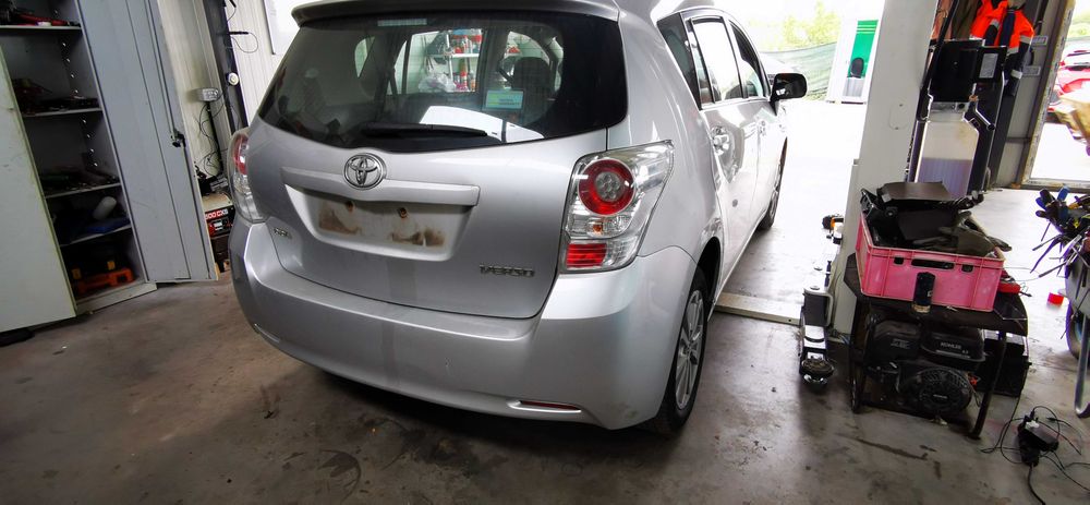 Stopuri Toyota Verso 2.0 D4D 126 cai