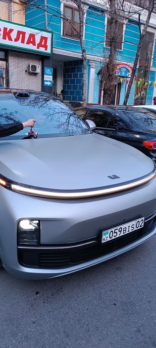 Авто стеко. Ремонт скол и трещин