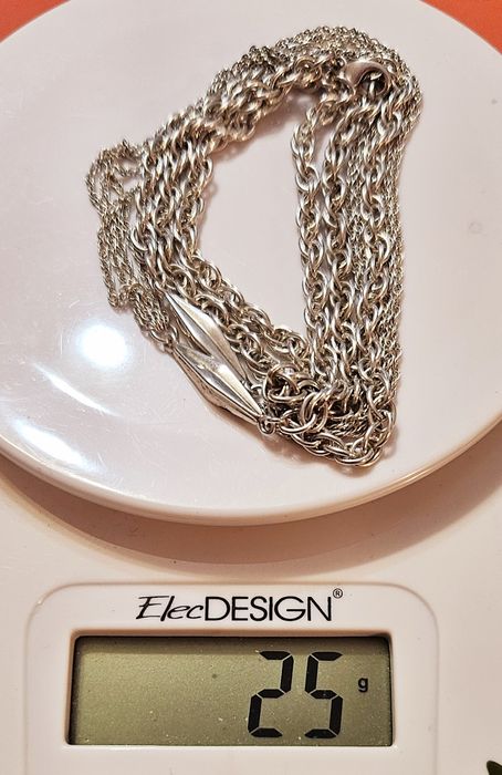 Lanț din argint, model deosebit.