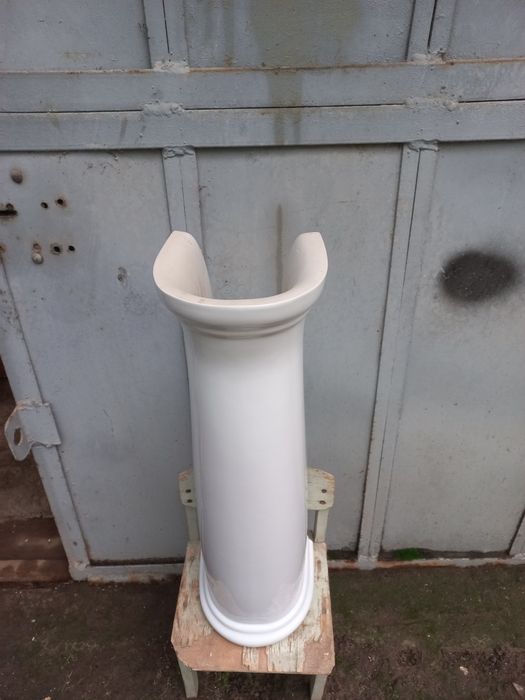 Подставка под раковину тюльпан .