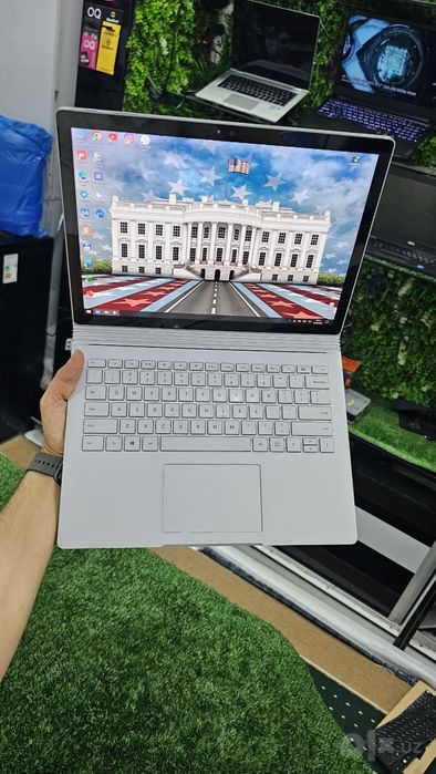 Surface - yengil ixcham jiddiy olib yurushga eng porfessional laptop!