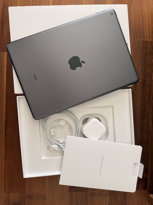iPad 9th Generation, 10.2 inch, Space Grey