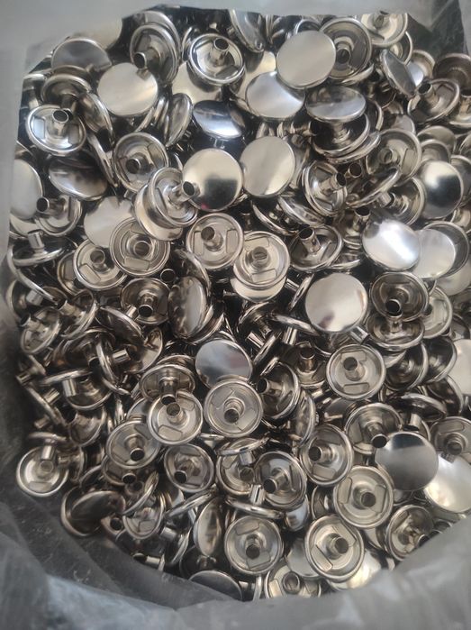 Заклёпки новые много