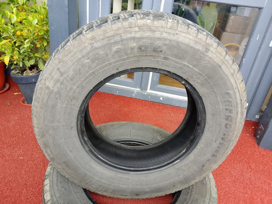 2 Anvelope M+S 225/75/16C