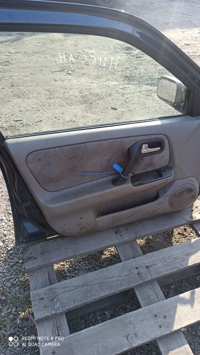 Ниссан Примера Nissan 1999