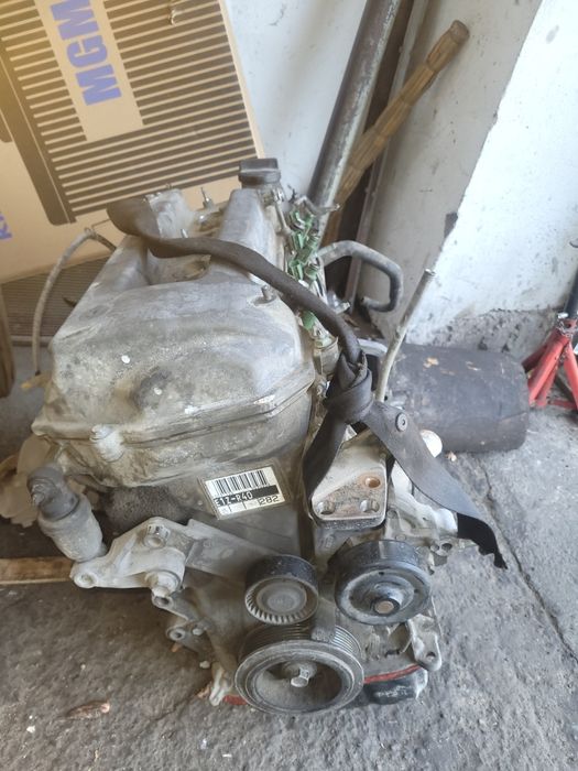Продам мотор акпп 1zz-fe