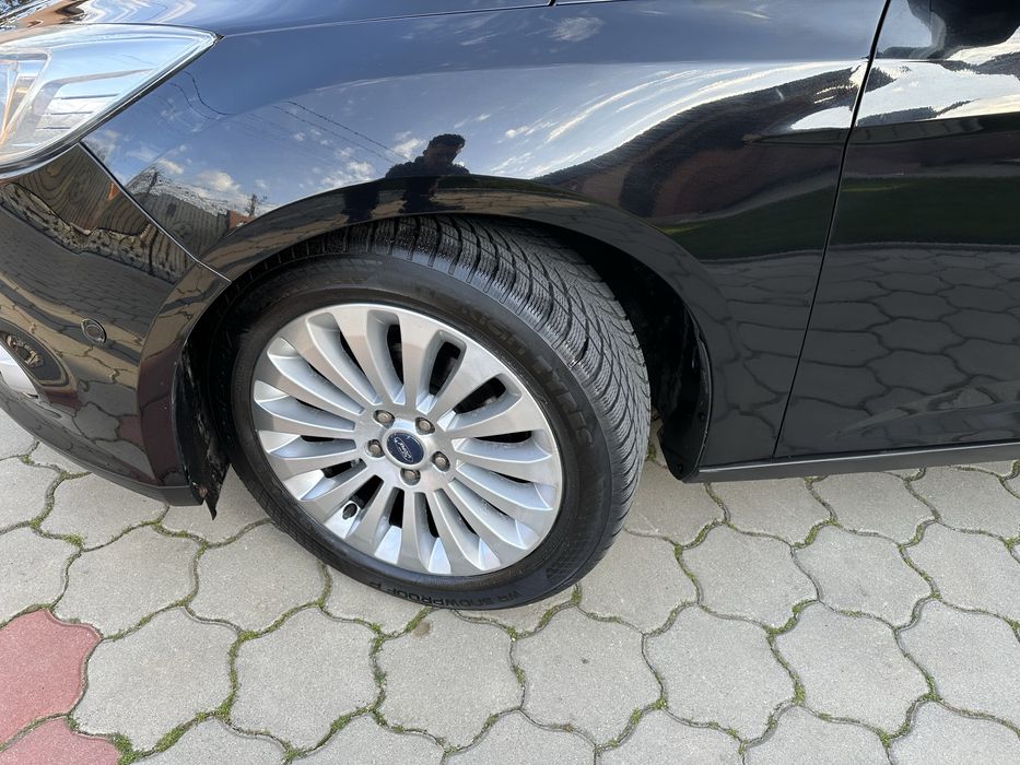Ford Focus-2011-1.6 benzina clasic-Impecabil-Titanium