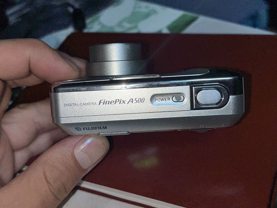 Fujifilm FinePix A500 (5.1MP) – cameră digitală impecabilă, pachet complet