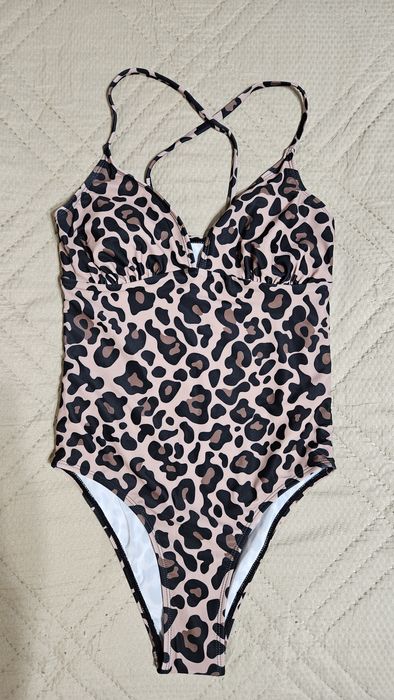 Нов цял бански  ХС