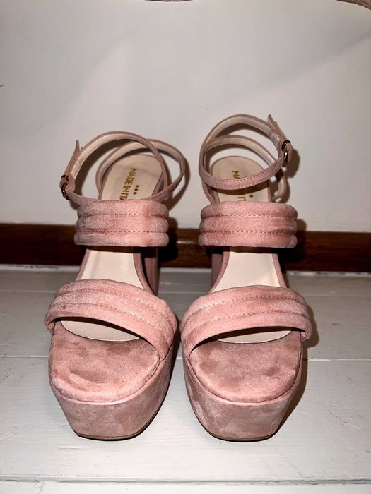 Sandale cu platforma