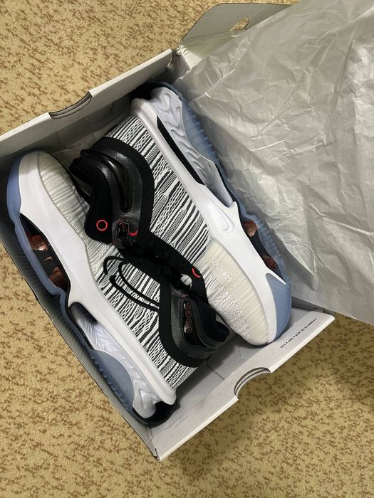 Продам Классные Новые Кроссовки Nike коробке.