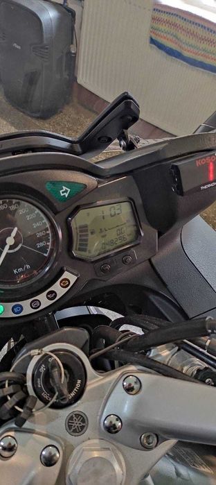 Продавам YAMAHA FJR 1300