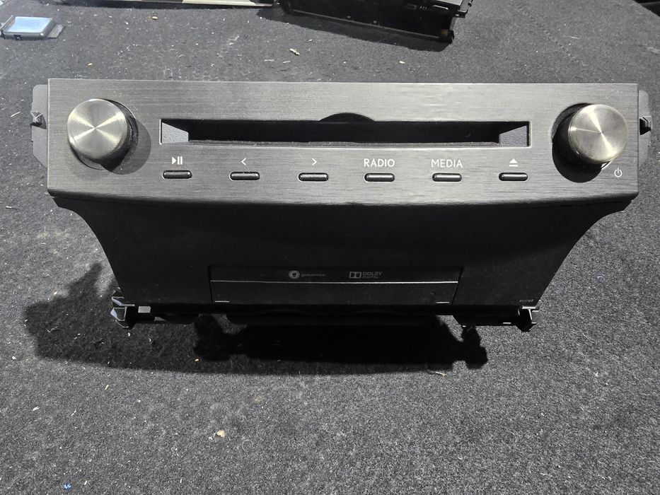 Navigatia radio lexus is300h 2013-2023 impecabila fara defecte