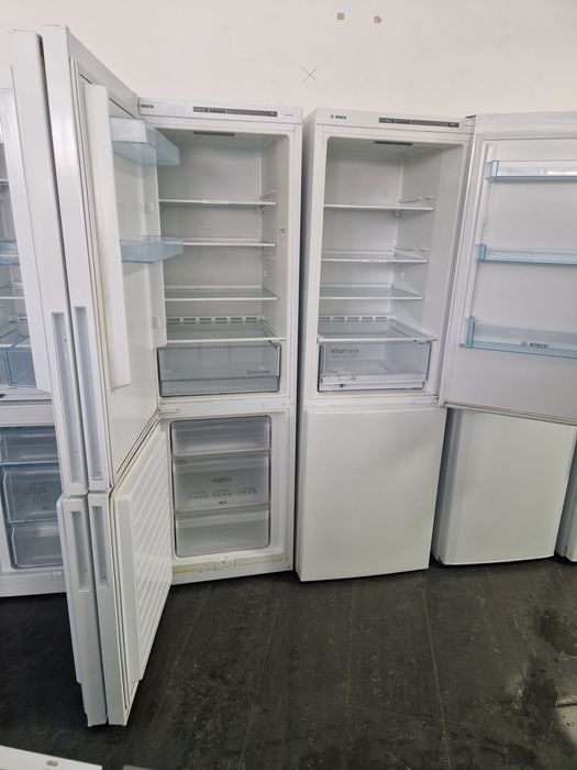 Хладилник с фризер Bosch A++