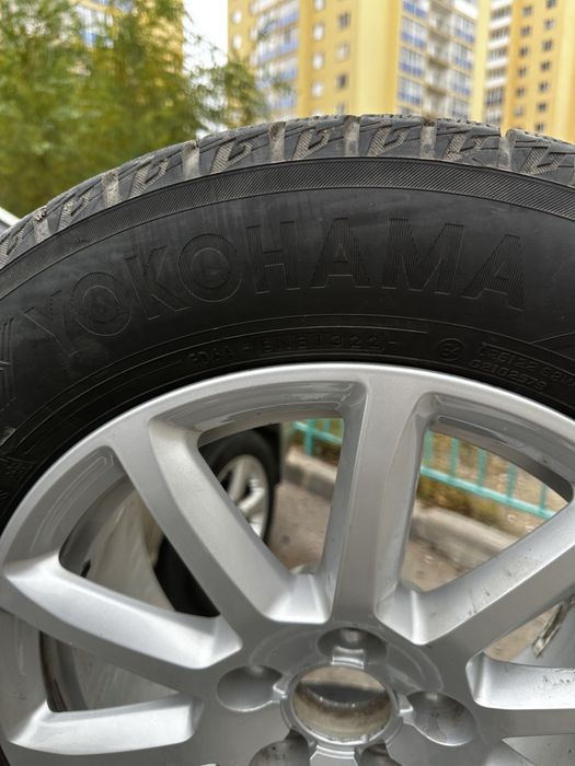 Продам зимние шины с дисками 225 55 R16