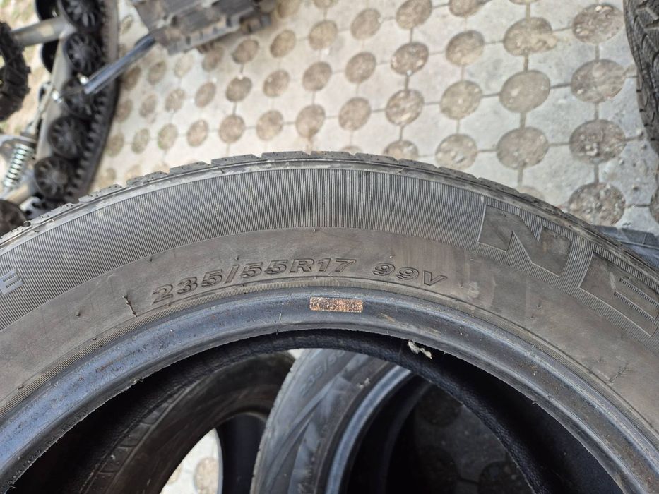 Гуми Nexen 235/55/17 dot 2019 год.