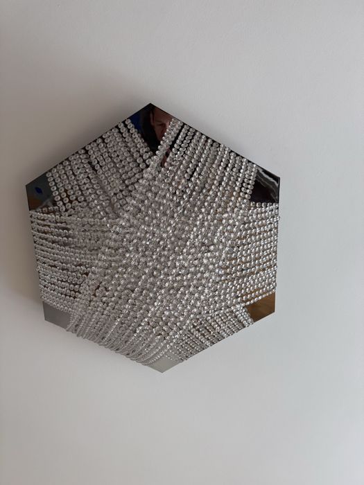 Люстры в зал или спальню