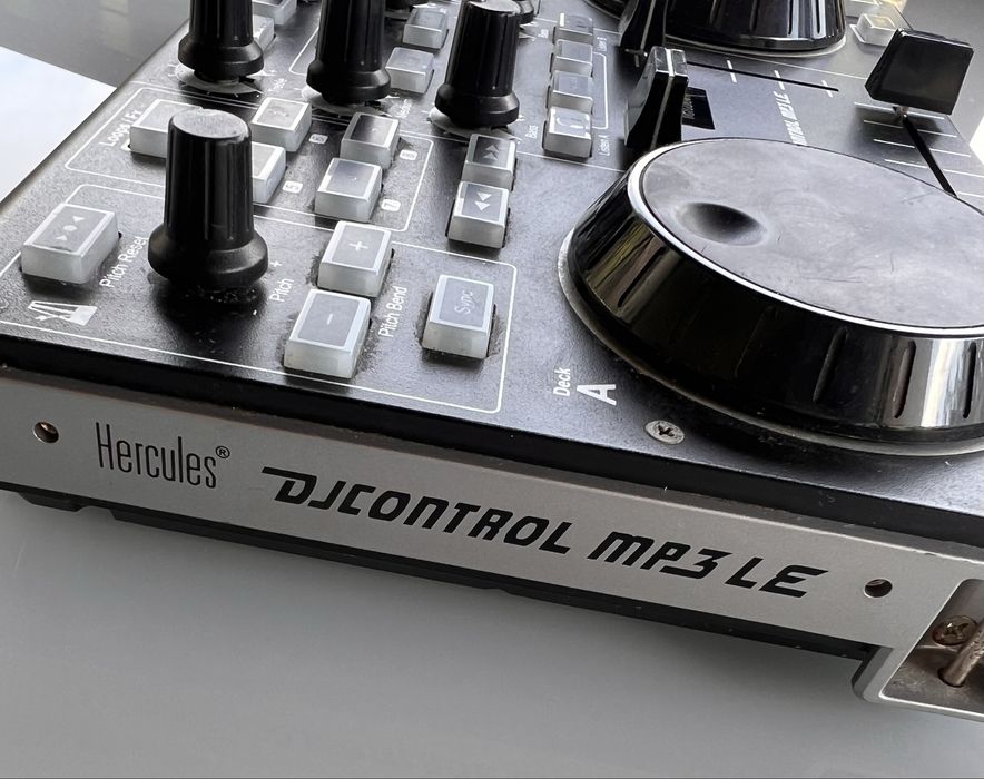 Mixer Hercules DJControl MP3 LE