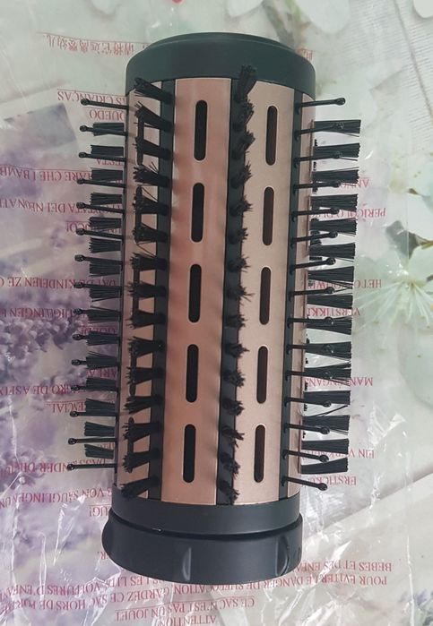 Четка на Remington за изсушаване и стилизиране