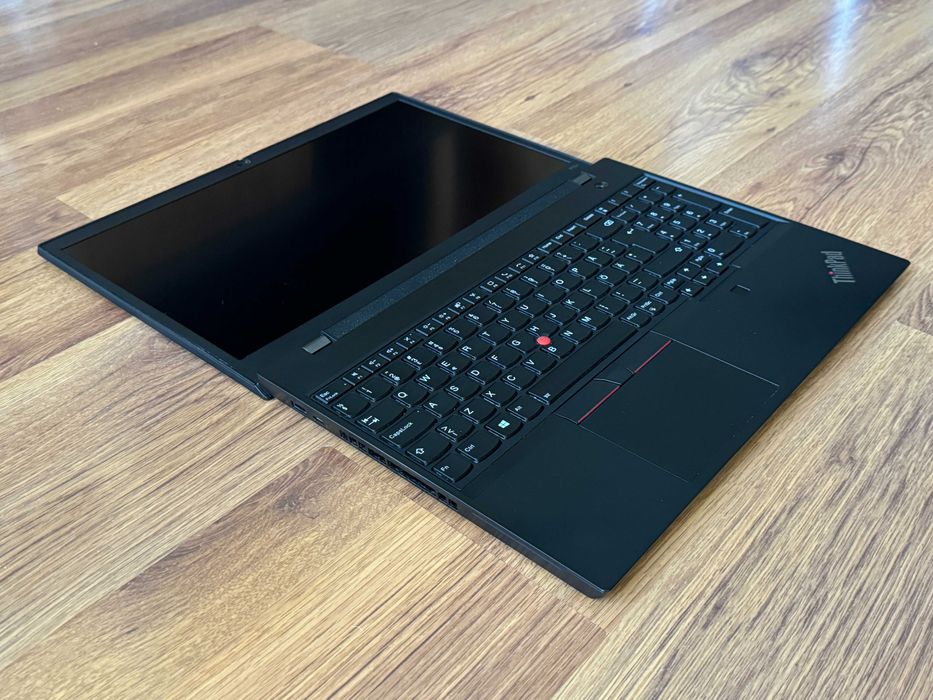 15.6' Touch Xeon W-10855M Lenovo ThinkPad P15V 16GB DDR4/256GB/Nvidia