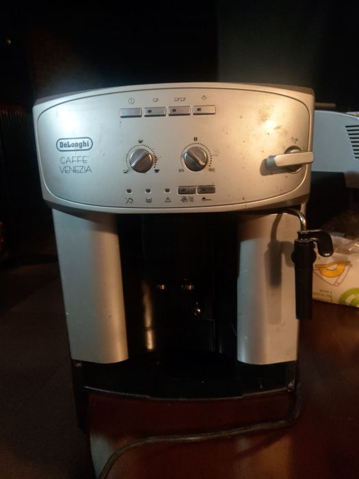 Expresoare  automate, diverse mărci.